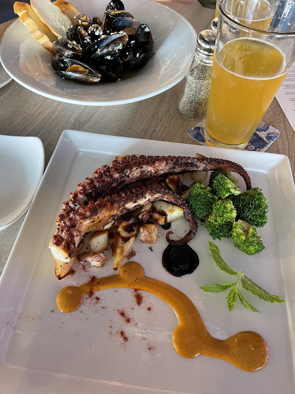 Claudios Bistro | restaurant | 206 A S Main St, Woodruff, SC 29388, USA | 8644768800 OR +1 864-476-8800