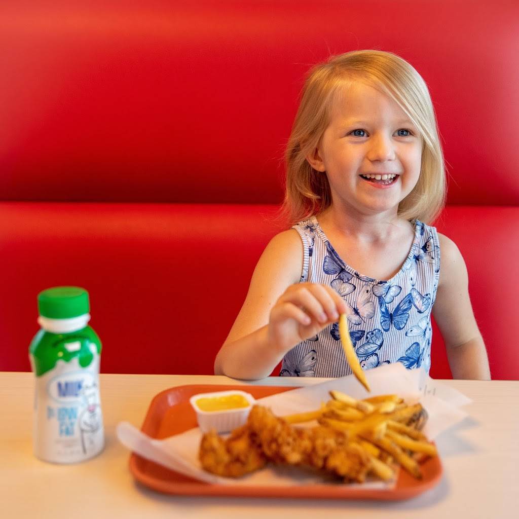 Hardees | restaurant | 3312 E Chestnut Expy, Springfield, MO 65802, USA | 4178652555 OR +1 417-865-2555