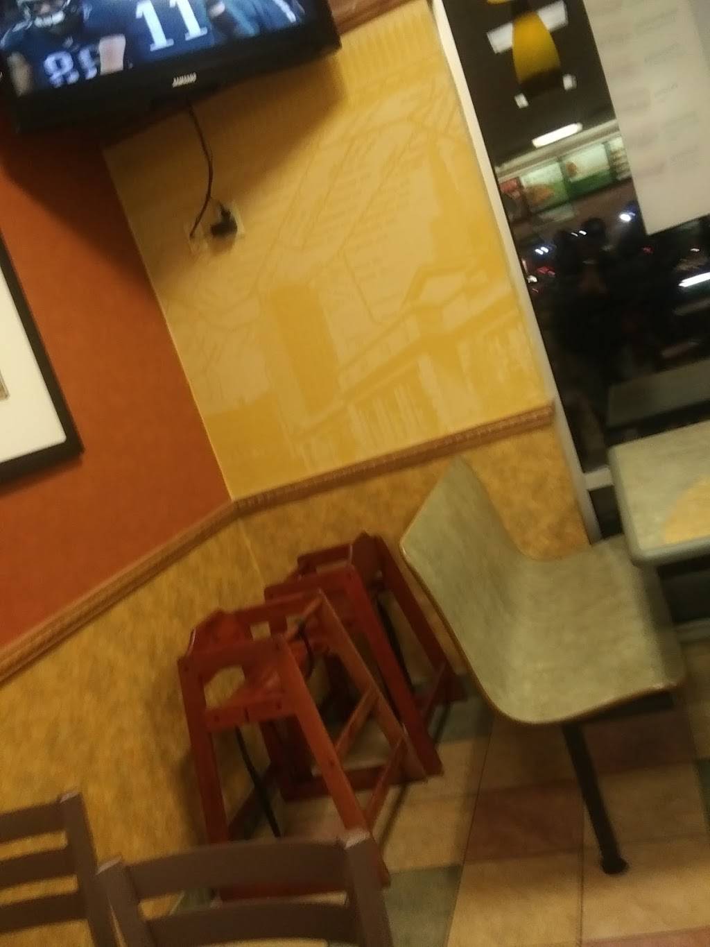 Subway | restaurant | 1733 30th St, Rock Island, IL 61201, USA | 3097861055 OR +1 309-786-1055