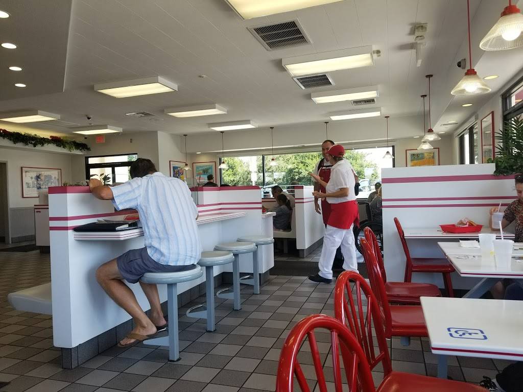 In-N-Out Burger | restaurant | 1330 S Bradley Rd, Santa Maria, CA 93454, USA | 8007861000 OR +1 800-786-1000