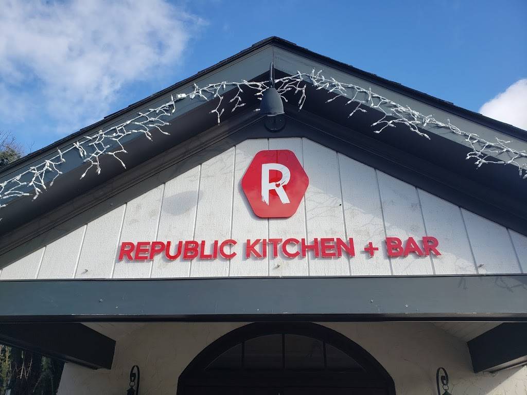 Republic kitchen and bar | restaurant | 262 Main St, Monroe, CT 06468, USA | 2035903826 OR +1 203-590-3826