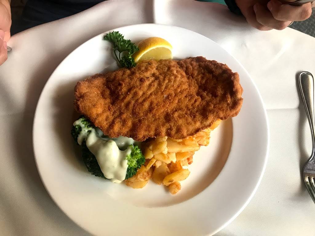 Old Country Inn | restaurant | Markham, ON L3R 2G9, Canada | 9054772715 OR +1 905-477-2715