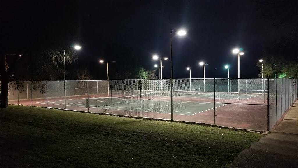 The Oaks at Forest Creek | restaurant | 95 Twin Ridge Pkwy, Round Rock, TX 78664, USA | 5125199192 OR +1 512-519-9192