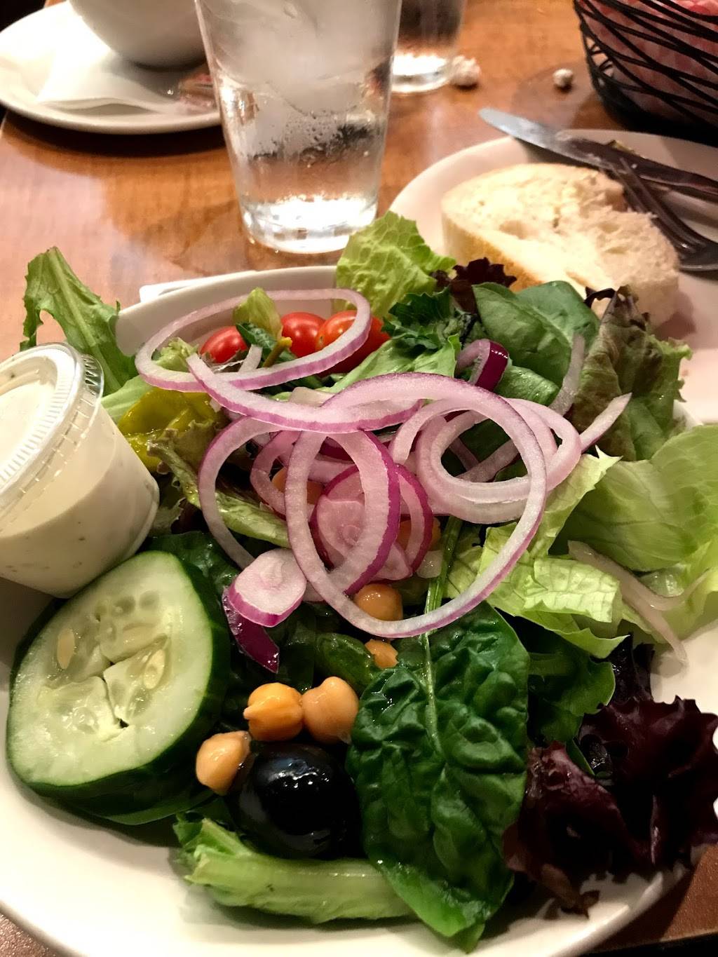 Armstrongs | restaurant | 1136 Thorn Run Rd, Coraopolis, PA 15108, USA | 4122629355 OR +1 412-262-9355