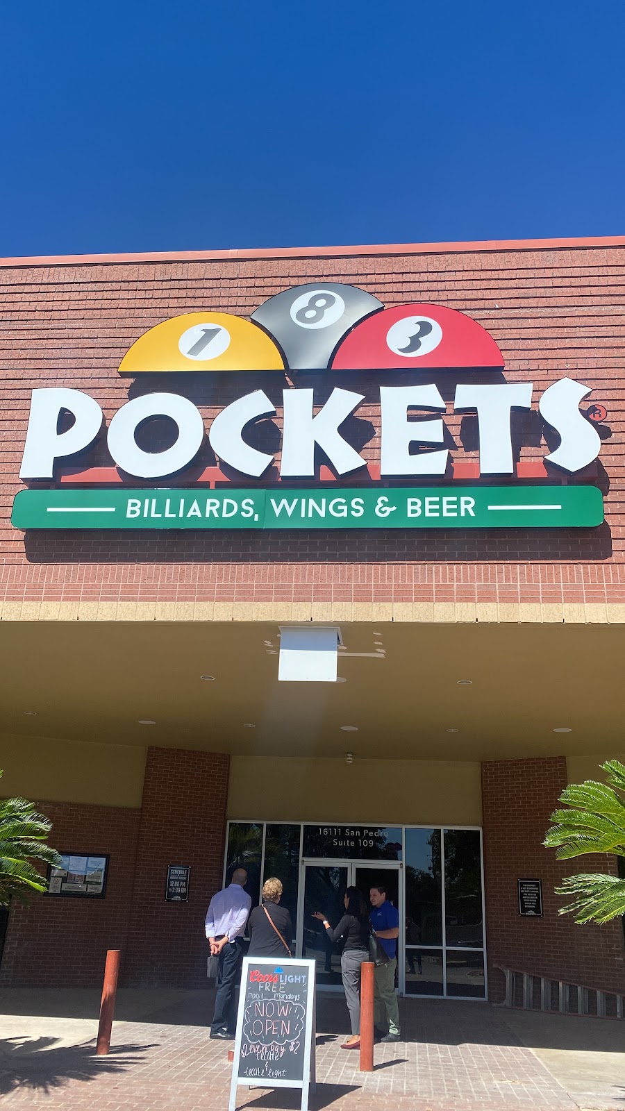 Pockets Billiards, Wings & Beer | restaurant | 16111 San Pedro Ave ste 109-113, San Antonio, TX 78232, USA | 2103621285 OR +1 210-362-1285