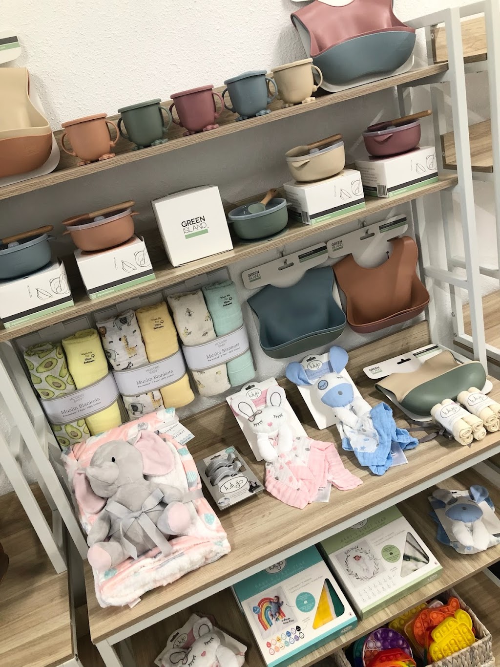 Destin Gift Garden | bakery | 743 Harbor Blvd Suite #5, Destin, FL 32541, USA | 8504241934 OR +1 850-424-1934