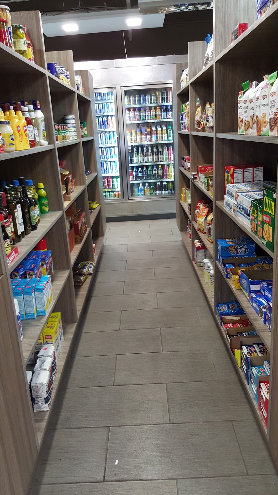 Miami beach deli market | meal takeaway | 300 Alton Rd Suite 100, Miami Beach, FL 33139, USA | 3056748805 OR +1 305-674-8805