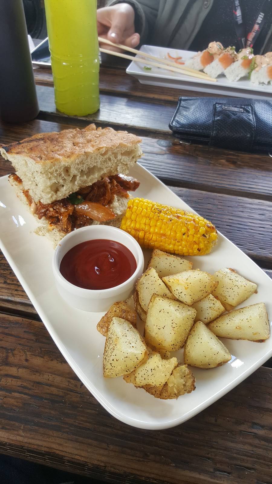 Porketta | restaurant | Paseo del Río, Río Tijuana 3a. Etapa, Rio Tijuana 3ra Etapa, 22226 Tijuana, B.C., Mexico | 016643133593 OR +52 664 313 3593