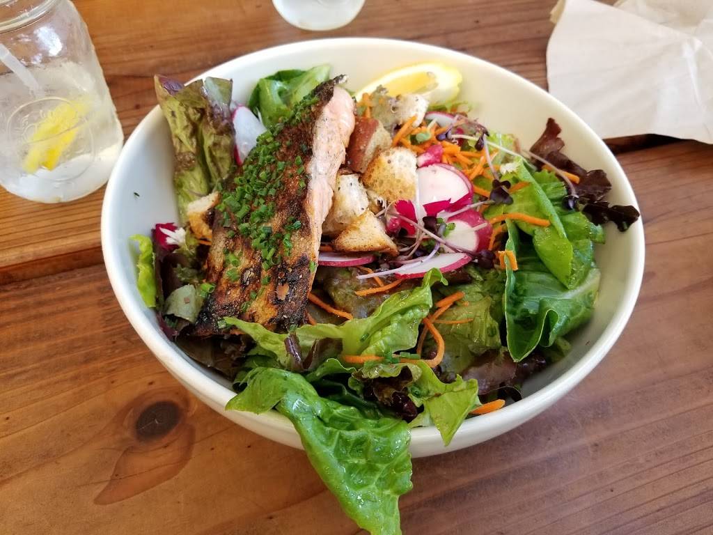 Fish | restaurant | 350 Harbor Dr, Sausalito, CA 94965, USA | 4153313474 OR +1 415-331-3474