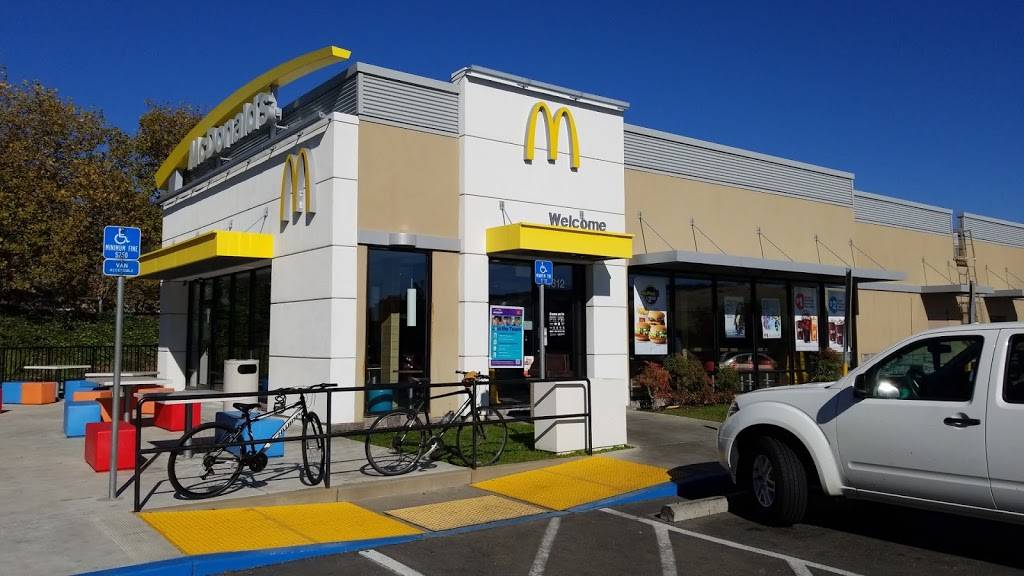 McDonalds Eldorado Hills | cafe | 7101, 4312 Town Center Blvd, El Dorado Hills, CA 95762, USA | 9169332868 OR +1 916-933-2868