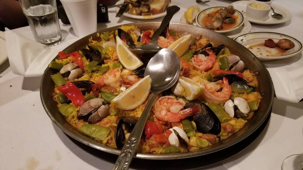 La Paella | restaurant | 476 S San Vicente Blvd, Los Angeles, CA 90048, USA | 3239510745 OR +1 323-951-0745