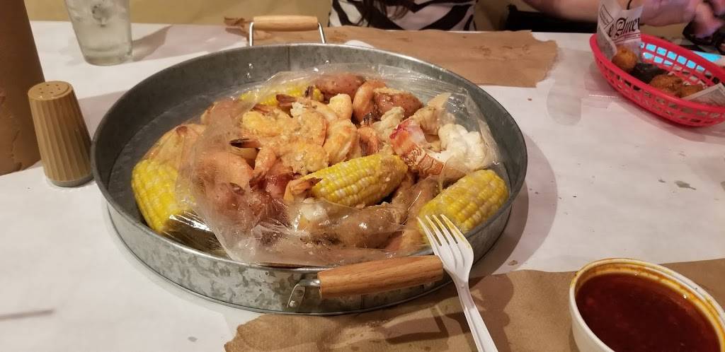 Crab&Grab | restaurant | 1227 N Illinois 83, Grayslake, IL 60030, USA | 8479864661 OR +1 847-986-4661