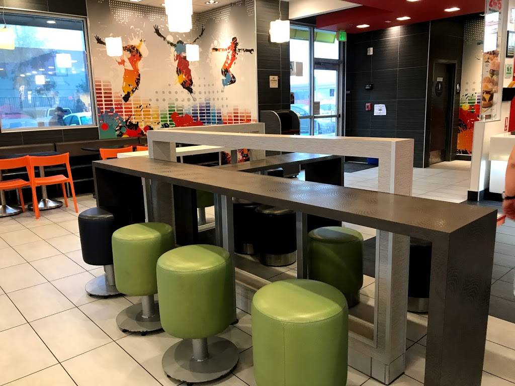 McDonalds | cafe | 18510 W Victory Blvd, Tarzana, CA 91335, USA | 8183422500 OR +1 818-342-2500