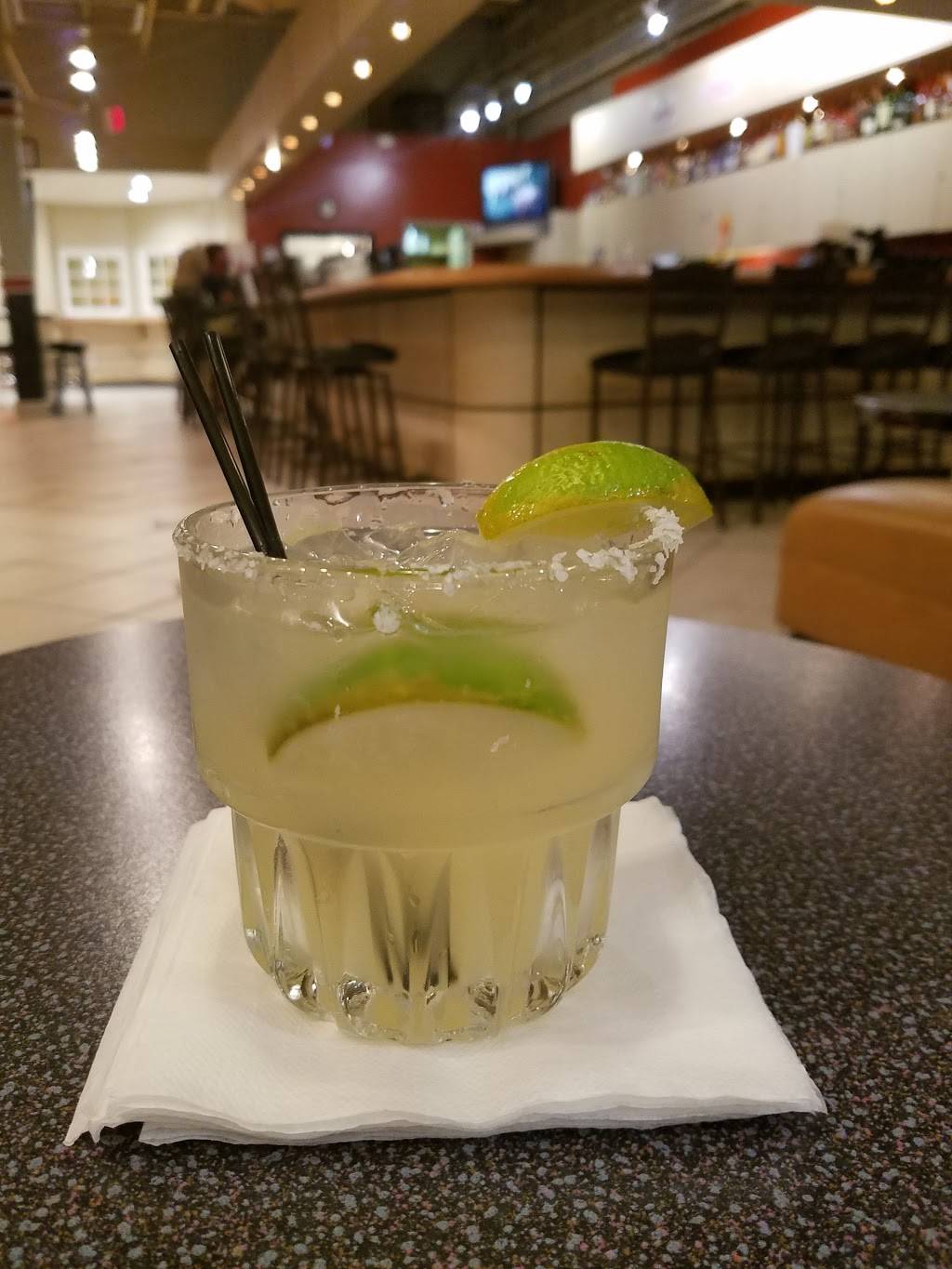 PCH Club | restaurant | 6285 CA-1, Long Beach, CA 90803, USA | 5625961631 OR +1 562-596-1631