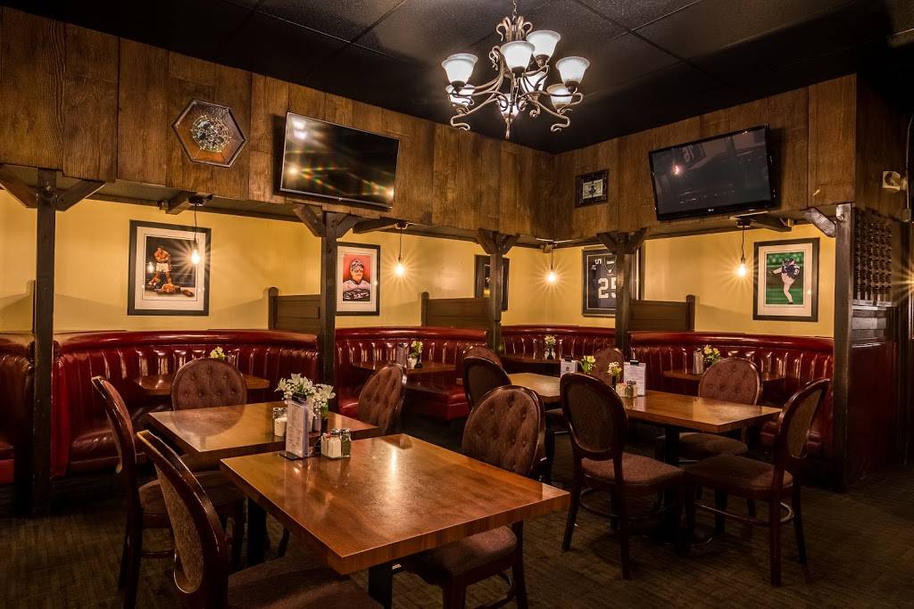 Bullys East Prime Bistro Sports Bar | restaurant | 2401 Camino del Rio S, San Diego, CA 92108, USA | 6192912665 OR +1 619-291-2665