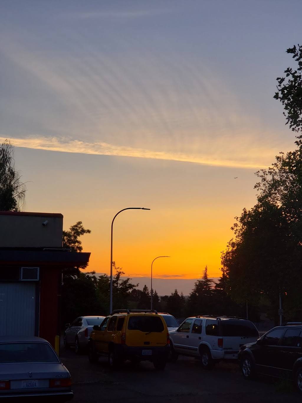 Katie Js Bar and Grill | restaurant | 2621 NE Sunset Blvd, Renton, WA 98056, USA | 4252356161 OR +1 425-235-6161