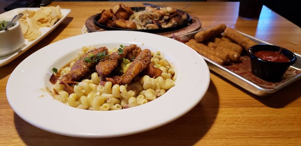 Applebees Grill + Bar | restaurant | 1468 M-32, Alpena, MI 49707, USA | 9893543886 OR +1 989-354-3886