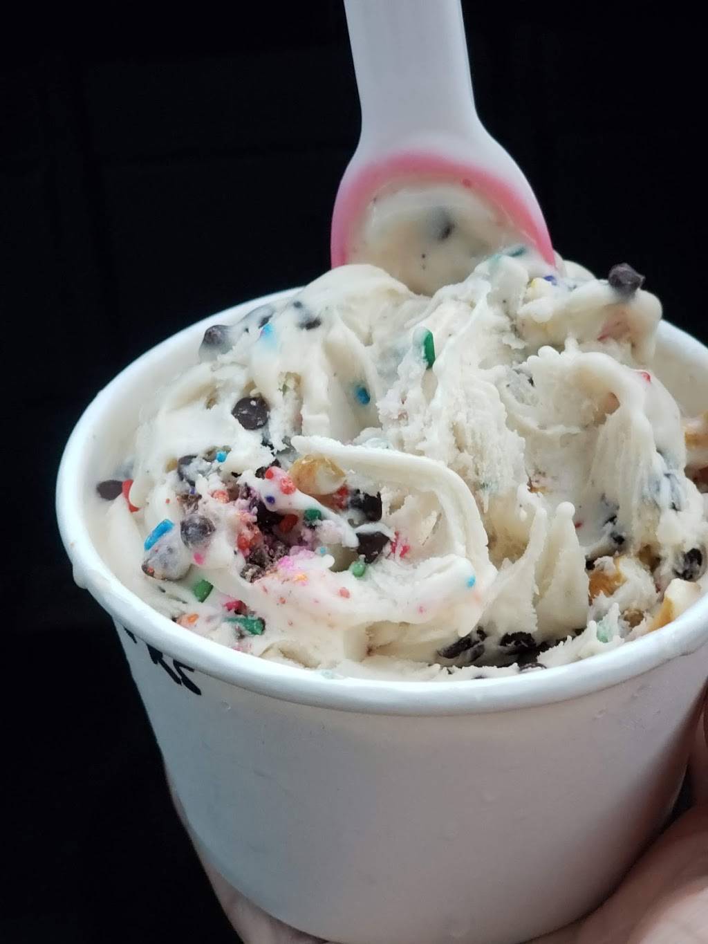Frozen Nitrogen Ice Cream | cafe | 7025 Co Rd 46A #1081, Lake Mary, FL 32746, USA | 4076883922 OR +1 407-688-3922