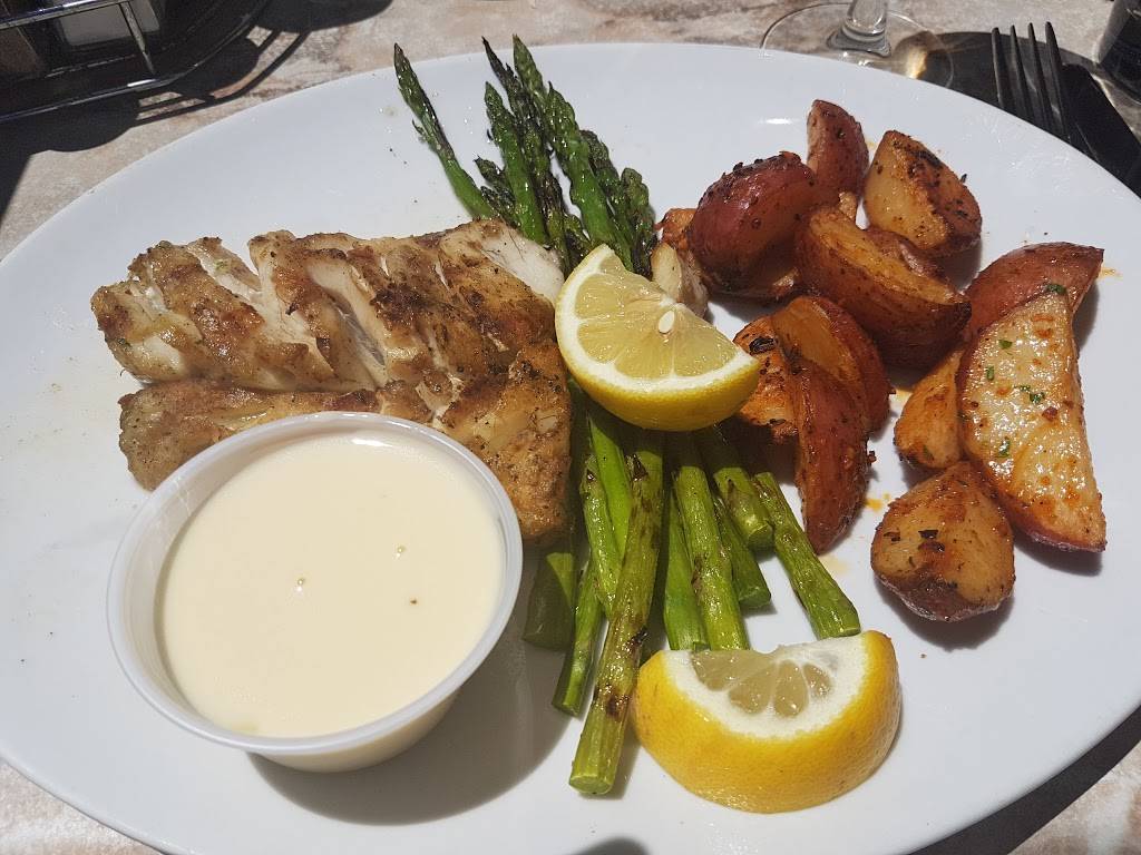 Fish Market Restaurant | restaurant | 105 King St, Alexandria, VA 22314, USA | 7038365676 OR +1 703-836-5676