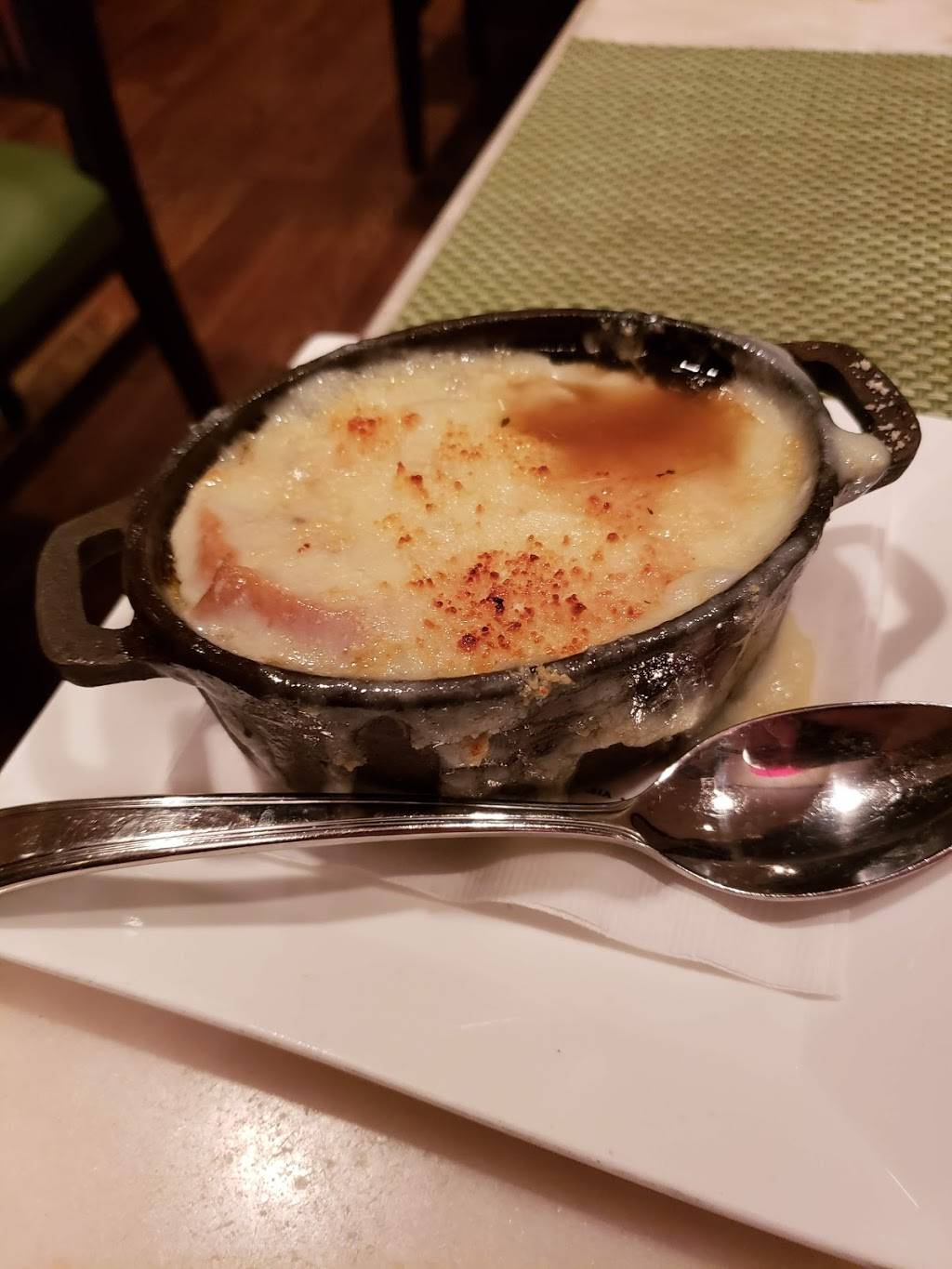 Liberty Tavern | restaurant | 5550 N River Rd, Rosemont, IL 60018, USA | 8479286949 OR +1 847-928-6949