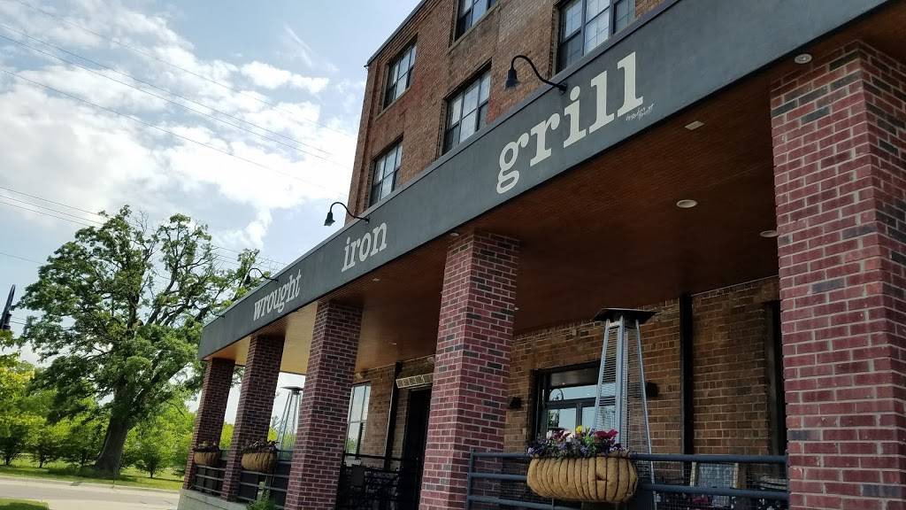 Wrought Iron Grill | restaurant | 317 S Elm St #201, Owosso, MI 48867, USA | 9894729025 OR +1 989-472-9025