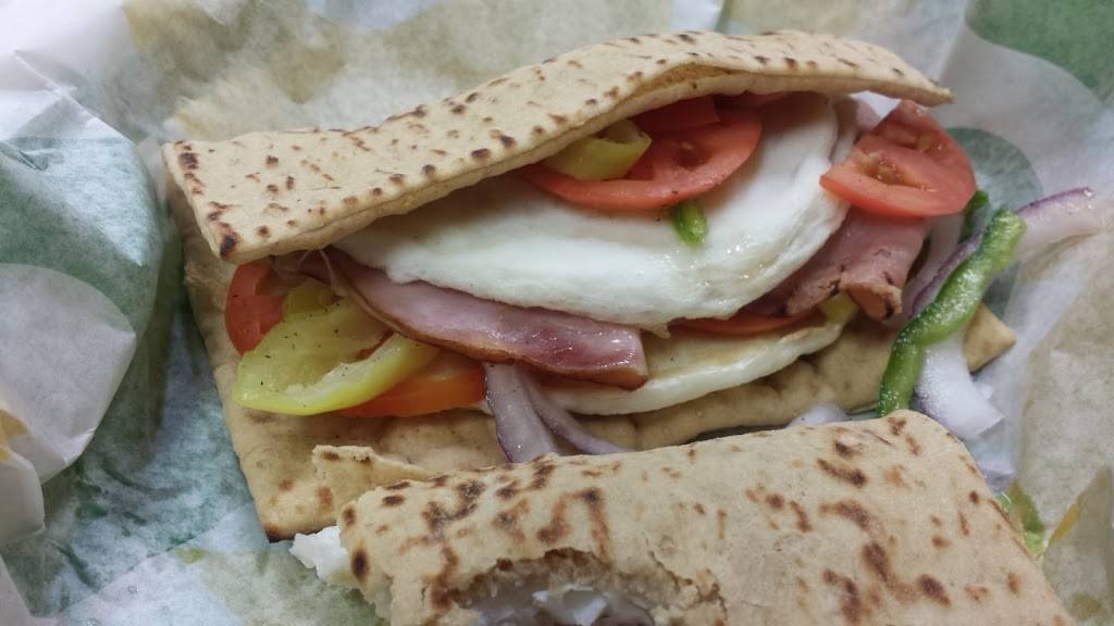 Subway | restaurant | 5326 W 34th St, Houston, TX 77092, USA | 7139566139 OR +1 713-956-6139