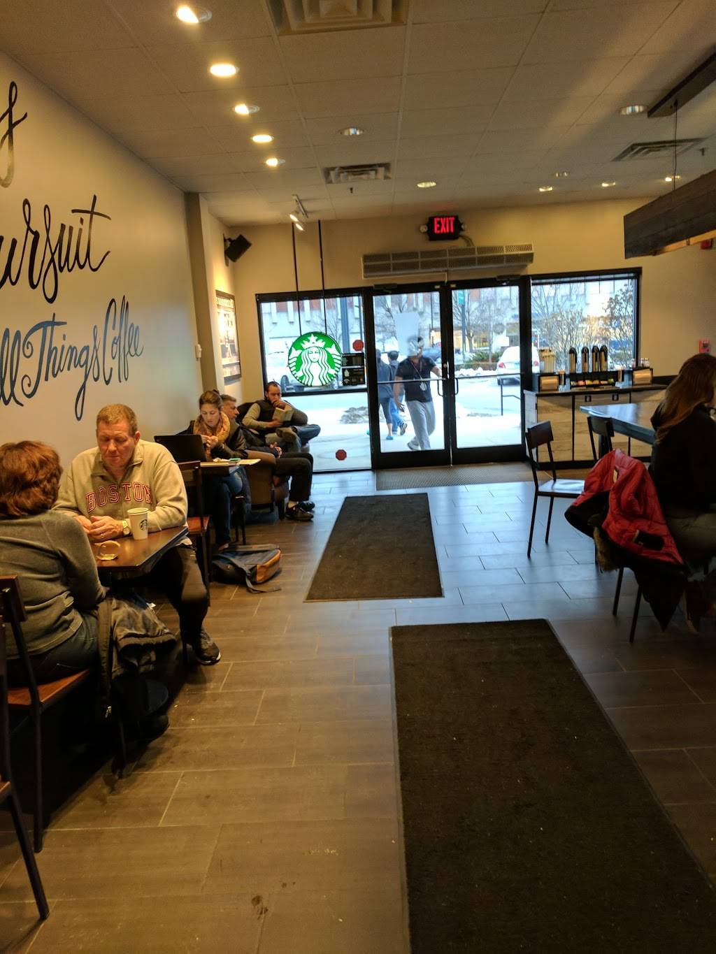 Starbucks | cafe | 11 E Central St, Worcester, MA 01605, USA | 5087564048 OR +1 508-756-4048