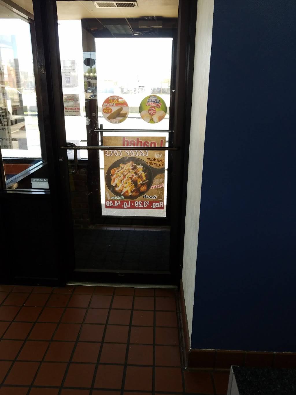 Mr. Hero | meal takeaway | 13720 Lorain Ave, Cleveland, OH 44111, USA | 2162527676 OR +1 216-252-7676