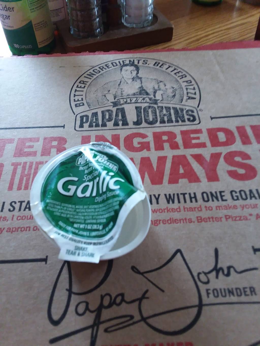 Papa Johns Pizza | restaurant | 14041 Shelbyville Rd, Louisville, KY 40245, USA | 5022547272 OR +1 502-254-7272