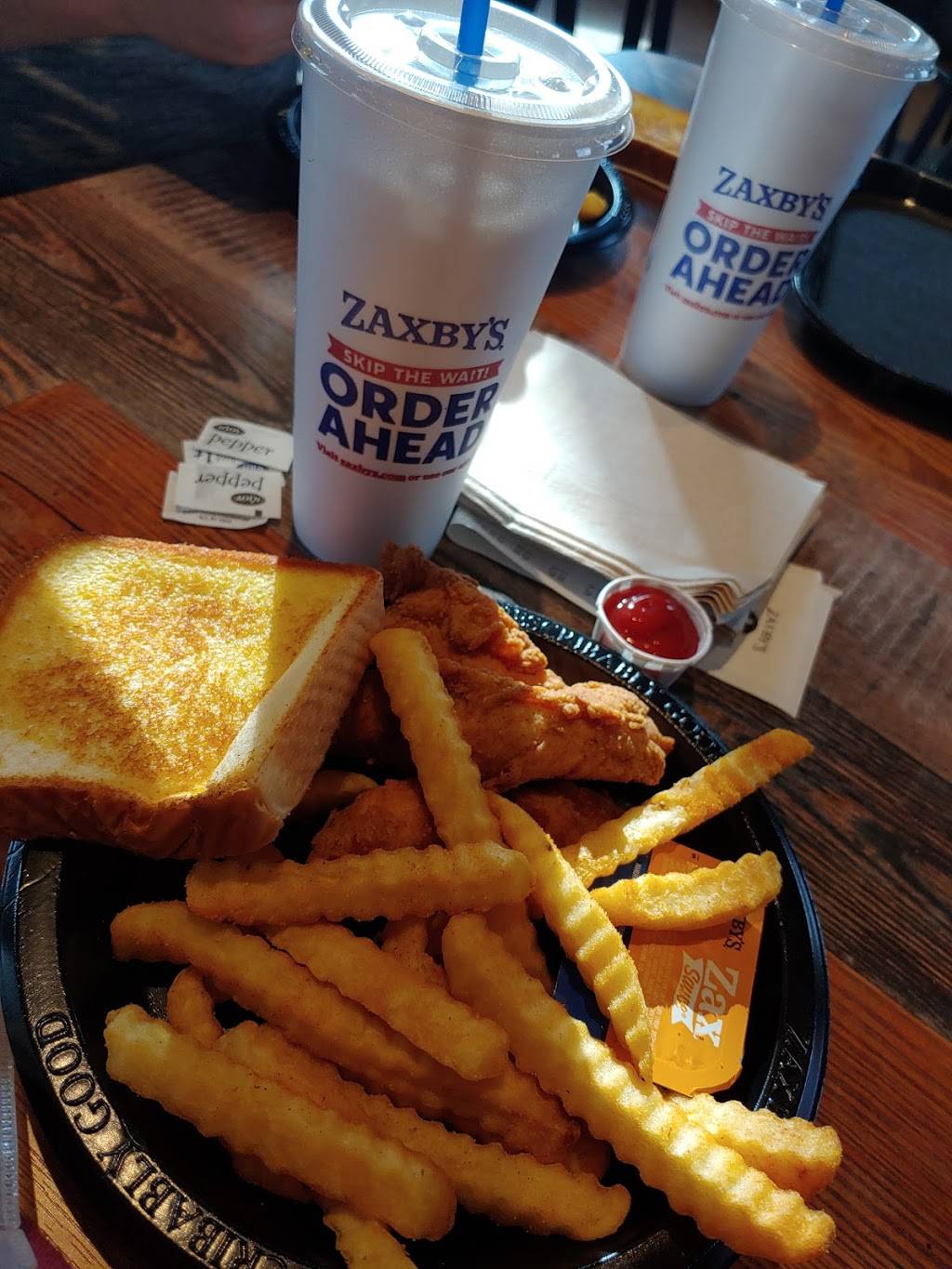 Zaxbys Chicken Fingers & Buffalo Wings | restaurant | 1603 Garth Brooks Blvd, Yukon, OK 73099, USA | 4052652353 OR +1 405-265-2353