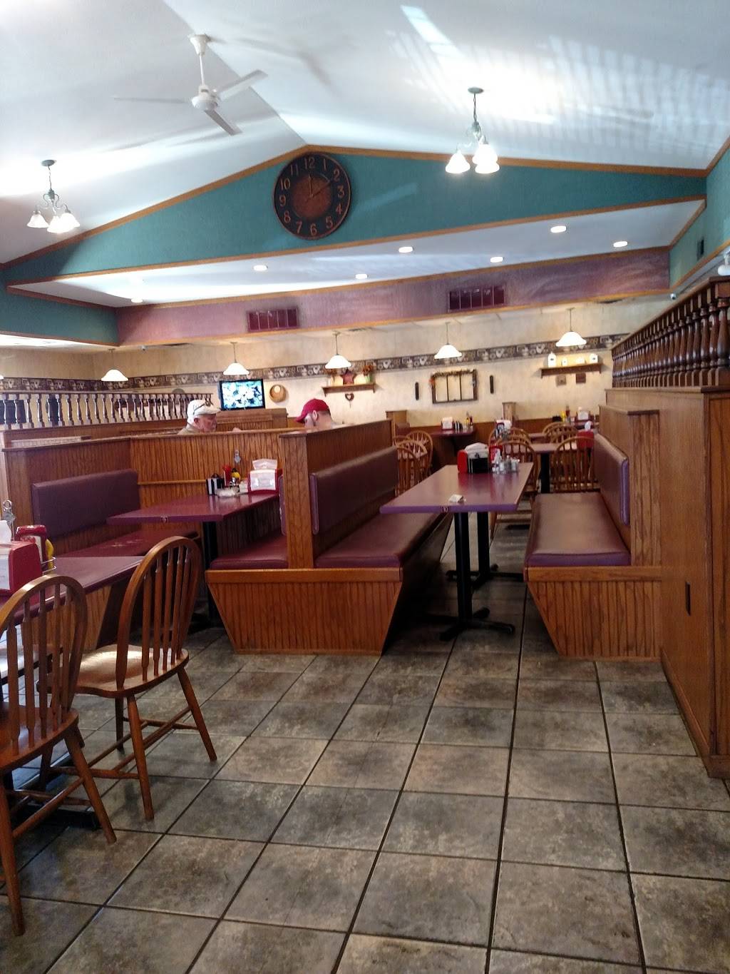 Main Street Grill | restaurant | 819 E Main St, Crestline, OH 44827, USA | 4196833433 OR +1 419-683-3433