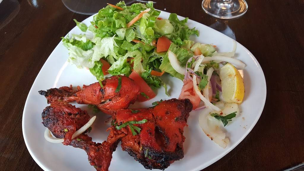 Bollywood Bistro | restaurant | 3955 Chain Bridge Rd, Fairfax, VA 22030, USA | 7032730031 OR +1 703-273-0031
