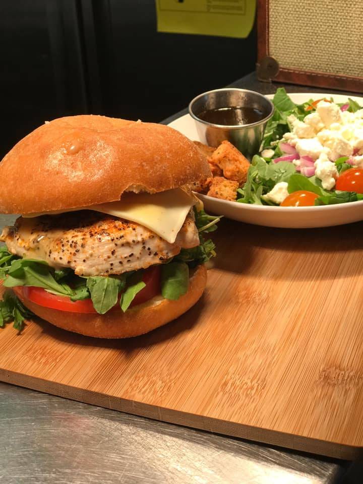 The Refinery | restaurant | 728 29th St S, Birmingham, AL 35233, USA | 2054075683 OR +1 205-407-5683