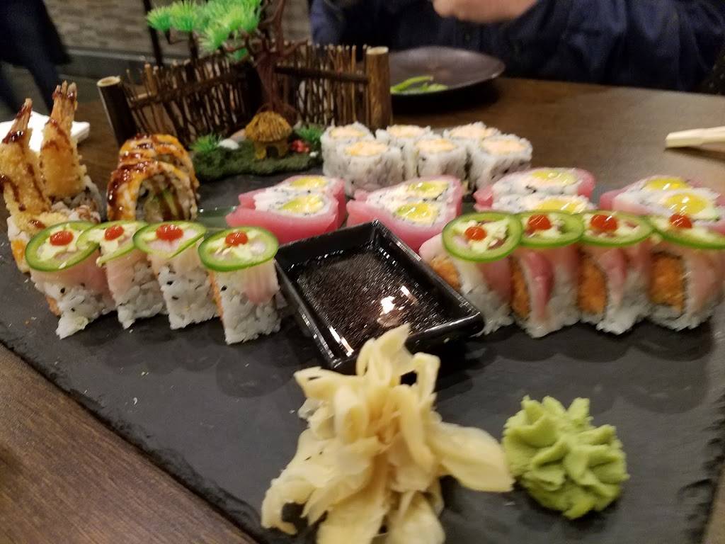 Crazy Sushi Asian Bistro | restaurant | 3903 Fair Ridge Dr Unit I, Fairfax, VA 22033, USA | 5714077052 OR +1 571-407-7052