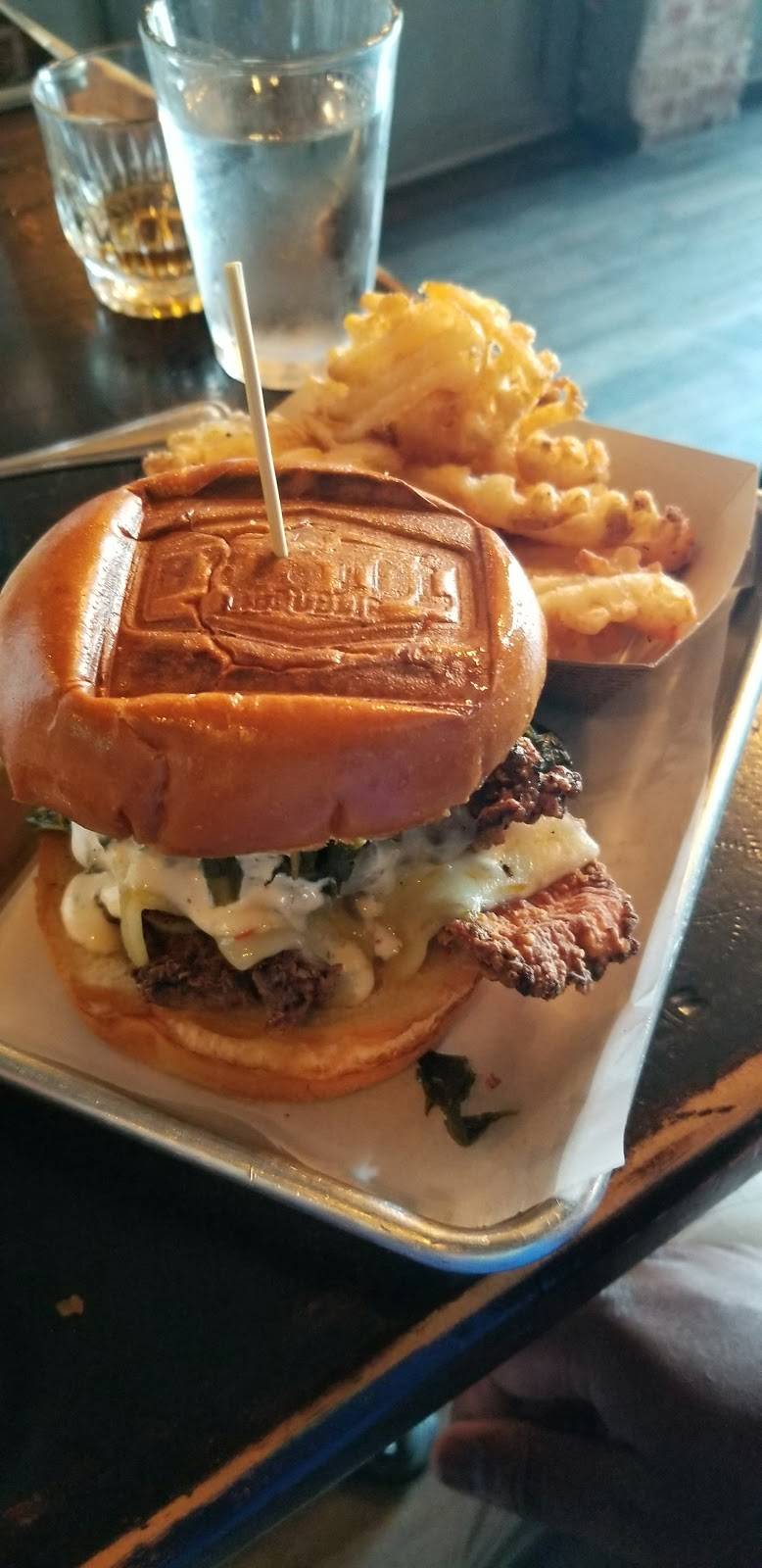 Bristol Republic | restaurant | 1124 N High St, Columbus, OH 43201, USA | 6149295847 OR +1 614-929-5847