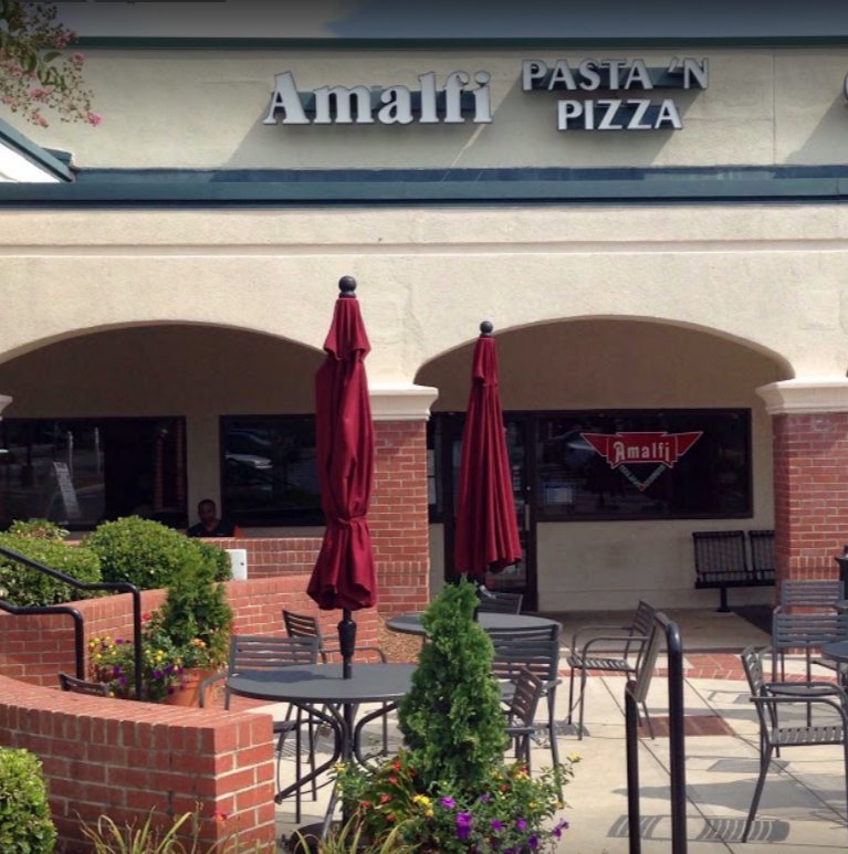 Amalfis Pizza n Pasta | restaurant | 8542 University City Blvd, Charlotte, NC 28213, USA | 7045478651 OR +1 704-547-8651