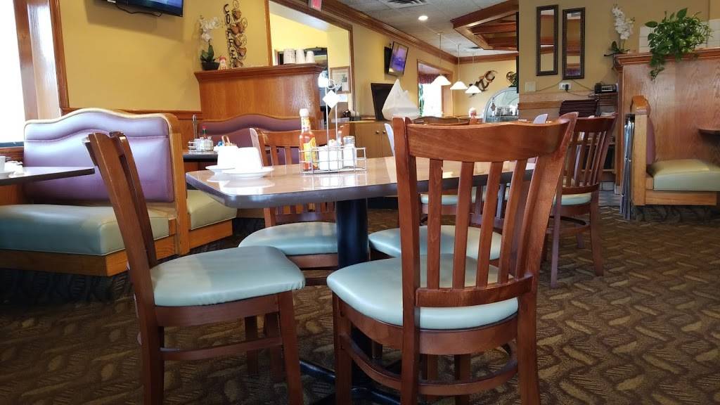 Family Square Restaurant | meal takeaway | 372 S Bolingbrook Dr, Bolingbrook, IL 60440, USA | 6307397191 OR +1 630-739-7191