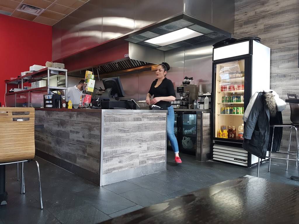 Greek Village Bar And Grill | restaurant | 1 - 730 Danforth Ave, Toronto, ON M4J 1L5, Canada | 4167924244 OR +1 416-792-4244