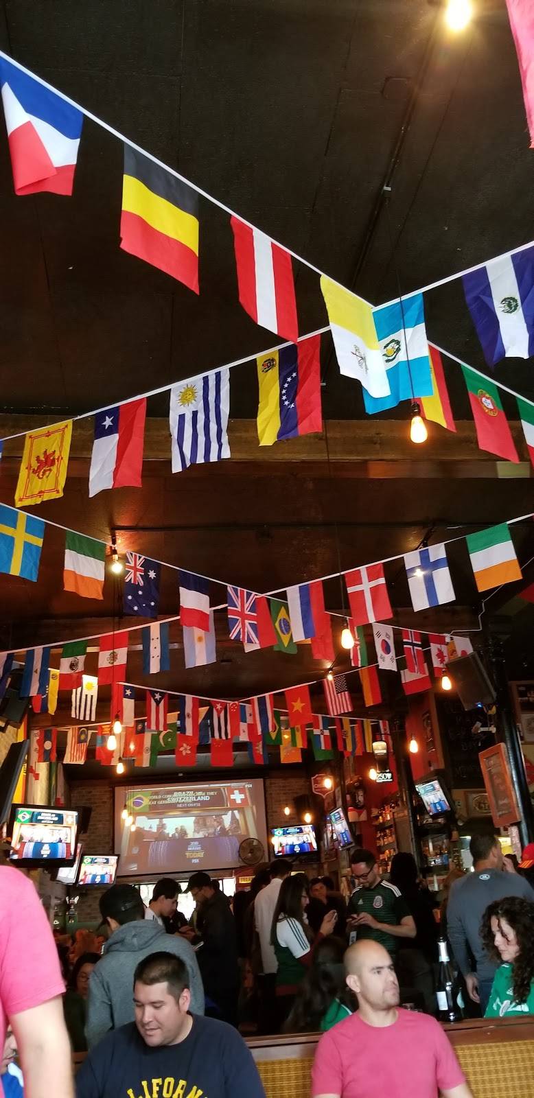 Mad Dog in the Fog | restaurant | 530 Haight St, San Francisco, CA 94117, USA | 4156267279 OR +1 415-626-7279