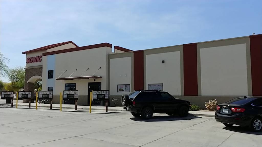 Sonic Drive-In | restaurant | 21470 N John Wayne Pkwy, Maricopa, AZ 85239, USA | 5203166000 OR +1 520-316-6000