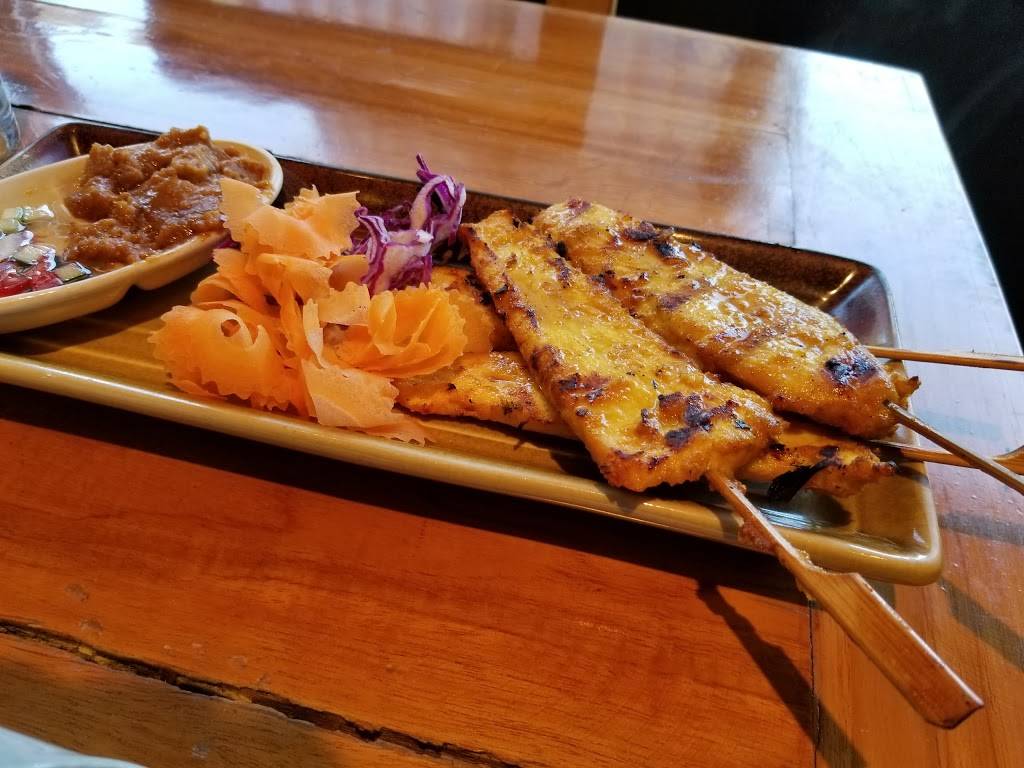 Galae Thai | restaurant | 215 Swamp Fox Rd, Alexandria, VA 22331, USA | 7039601606 OR +1 703-960-1606