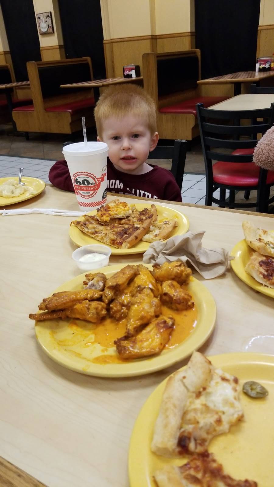 Pizza Inn | restaurant | 624 W Broadway St, Winnsboro, TX 75494, USA | 9033429192 OR +1 903-342-9192