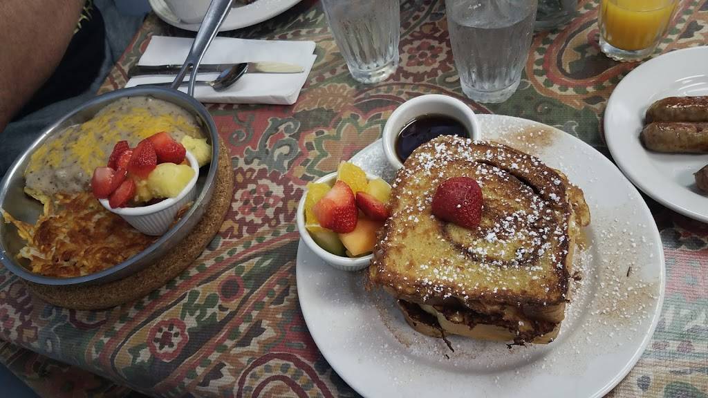 Breakfast Club | restaurant | 30600 John R Rd, Madison Heights, MI 48071, USA | 2483079090 OR +1 248-307-9090