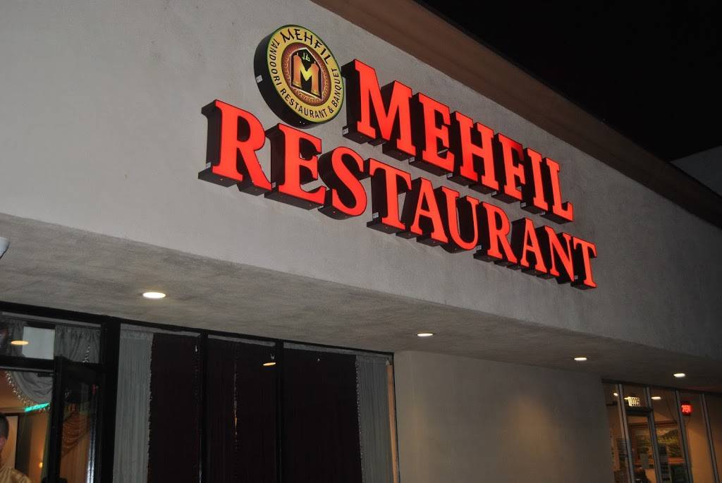 Mehfil Restaurant & Banquet | restaurant | 12225 Centralia St, Lakewood, CA 90715, USA | 5624022244 OR +1 562-402-2244