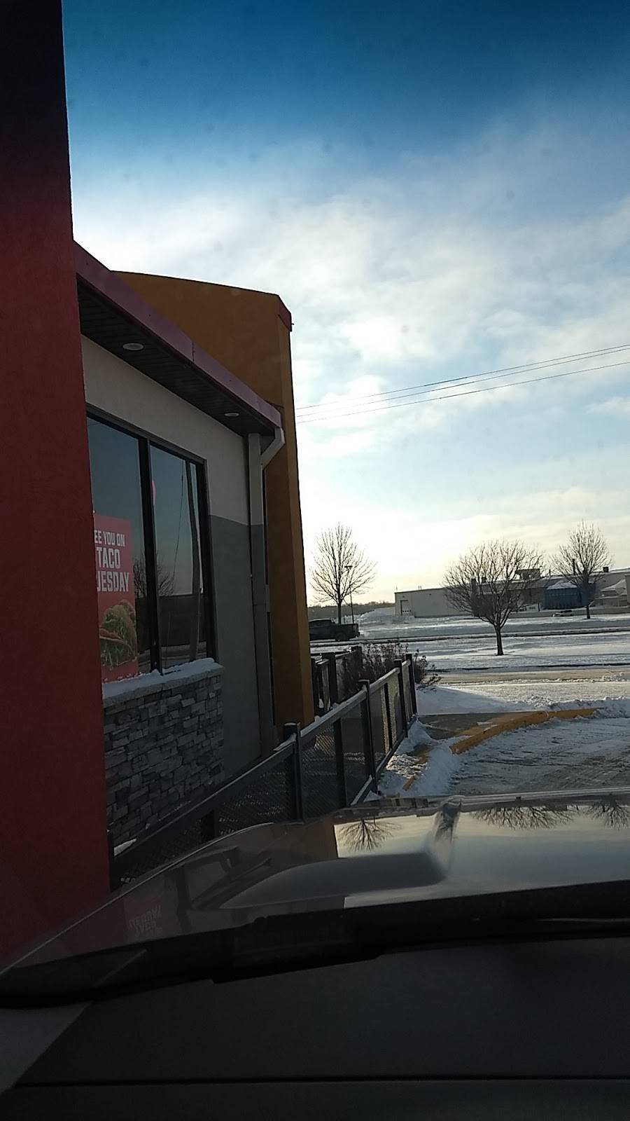Taco Johns | restaurant | 2329 Circle Dr W, Spirit Lake, IA 51360, USA | 7123364849 OR +1 712-336-4849