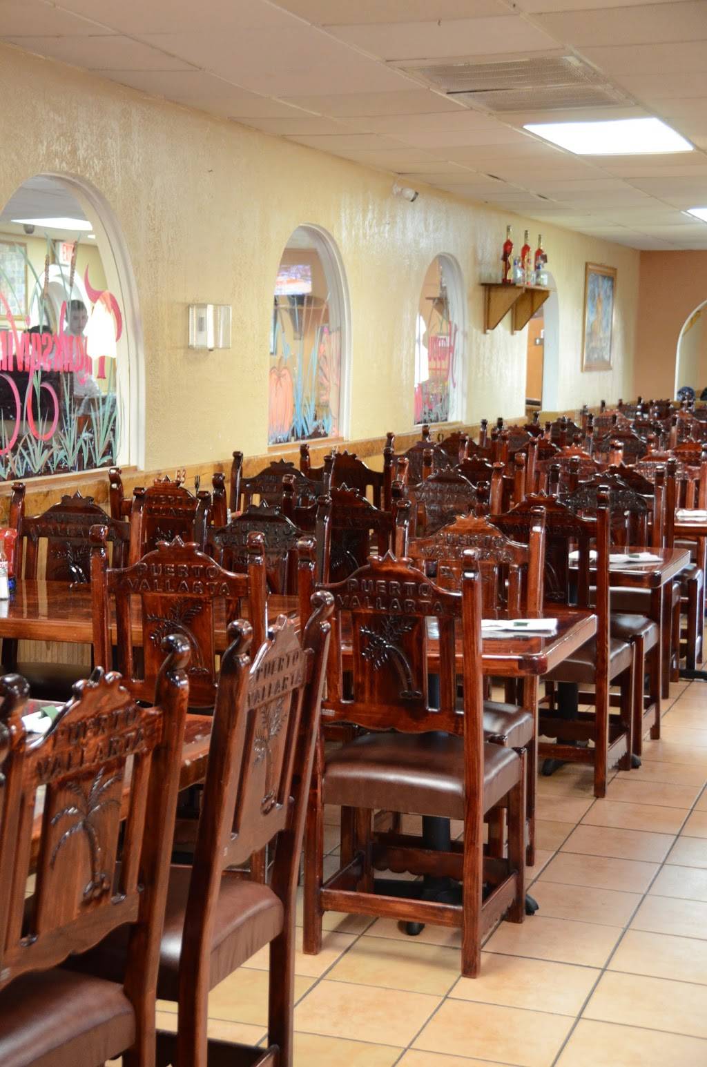 Puerto Vallarta Mexican Restaurant | restaurant | 3505 Wheeling Ave, Muncie, IN 47304, USA | 7652828191 OR +1 765-282-8191