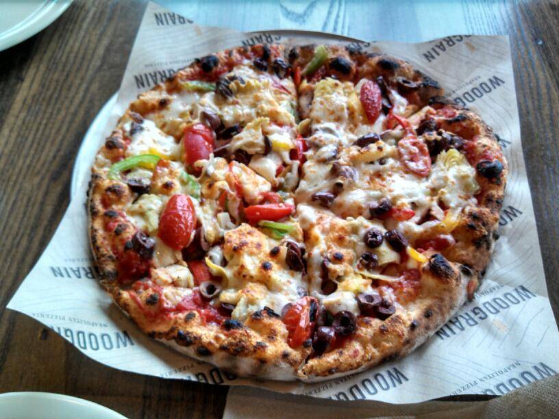 Woodgrain Pizzeria | restaurant | 860 E Boughton Rd, Bolingbrook, IL 60440, USA | 6307839101 OR +1 630-783-9101