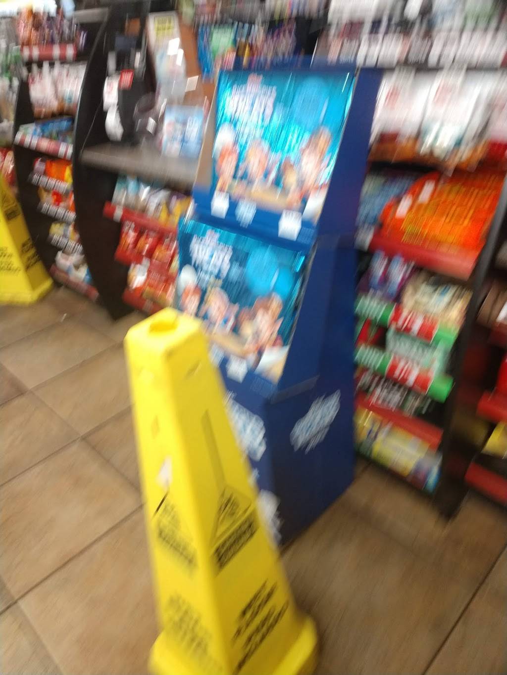 Circle K | cafe | 801 S Country Club Dr, Mesa, AZ 85202, USA | 4809695459 OR +1 480-969-5459