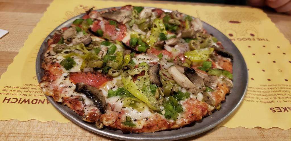 Monicals Pizza | restaurant | 4408 N Knoxville Ave, Peoria, IL 61614, USA | 3096880747 OR +1 309-688-0747