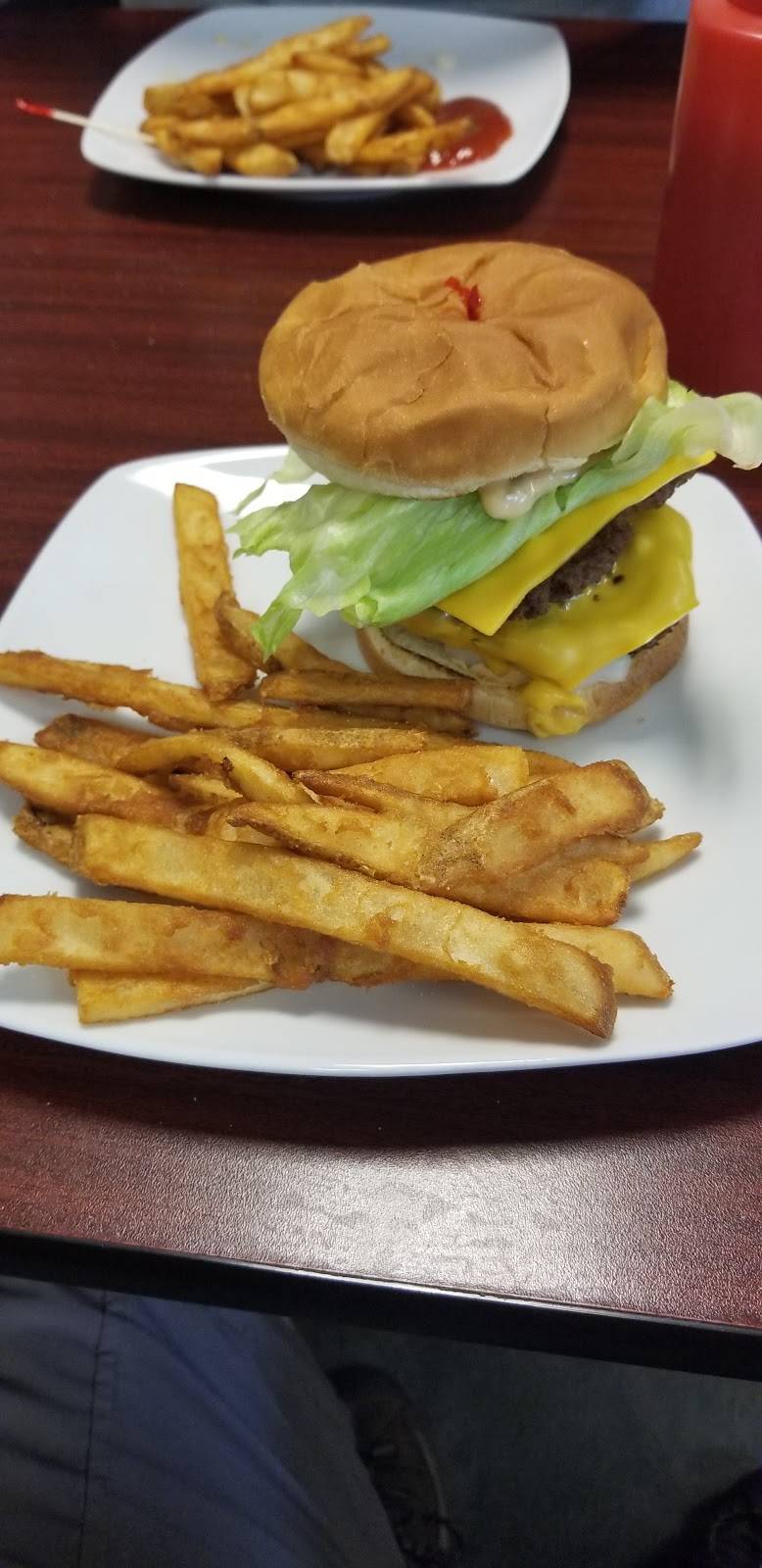 Cornerstone Café | restaurant | 19 E Main St, Glenville, WV 26351, USA | 3044627454 OR +1 304-462-7454